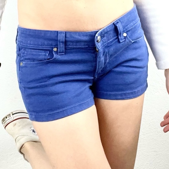 PAIGE | 💙 Blue Faded Denim Low-Rise Short Jean Shorts - Picture 2 of 13